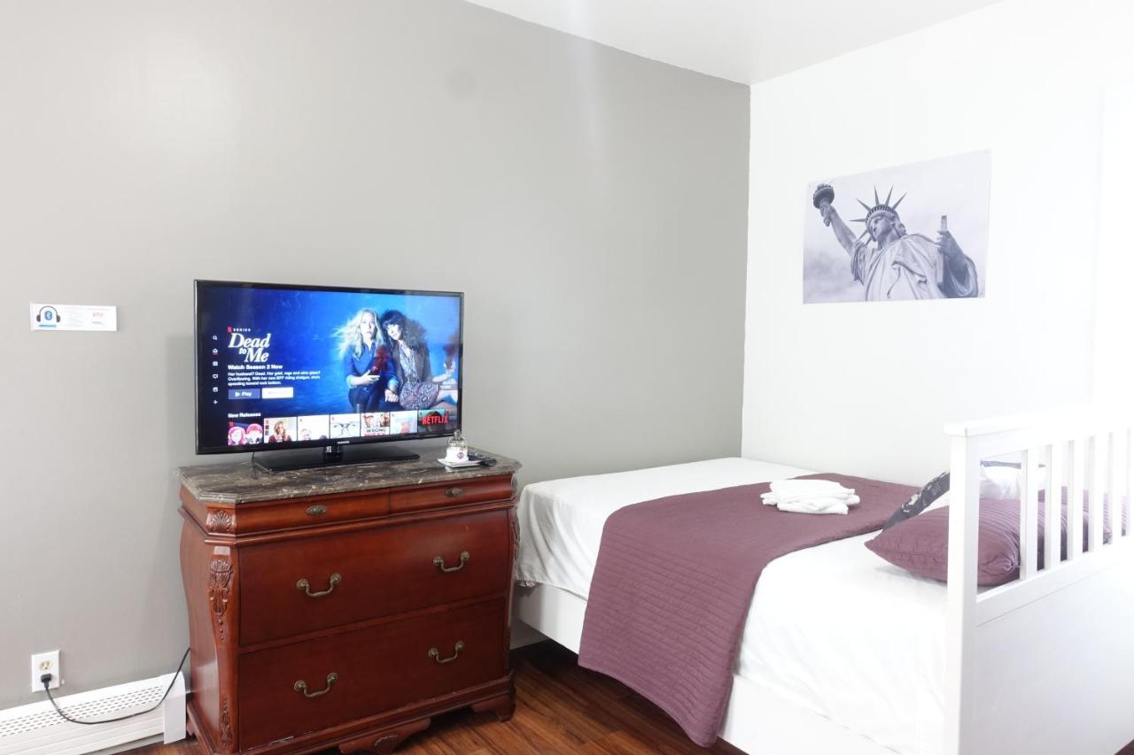 Best Room Nyc✈︎Ewr Layover➤Walk To Nyc Subway Newark Eksteriør billede